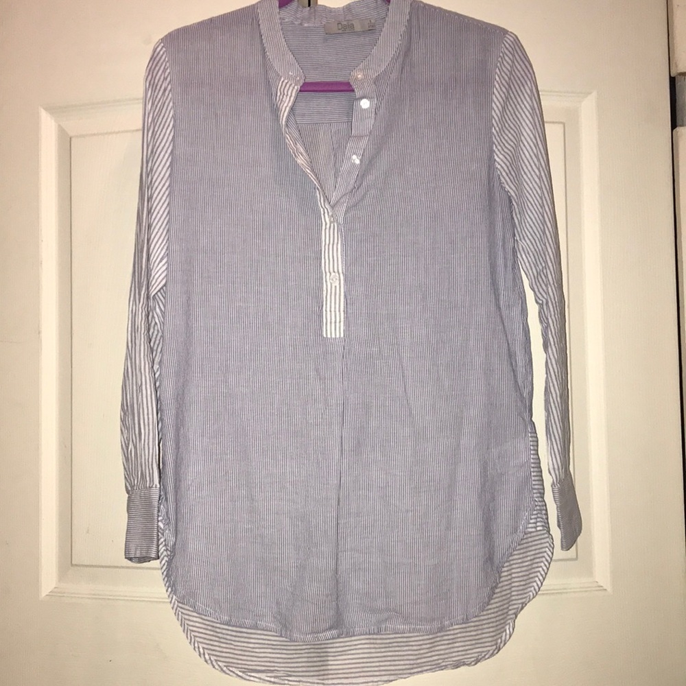 Light Partial Button Down Blouse. L - image 1